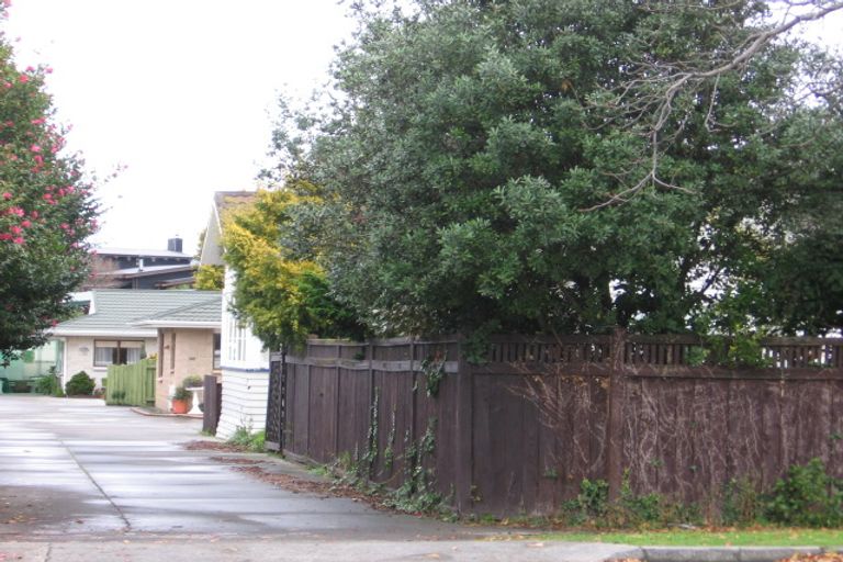 Photo of property in 18a Pahiatua Street, Hokowhitu, Palmerston North, 4410