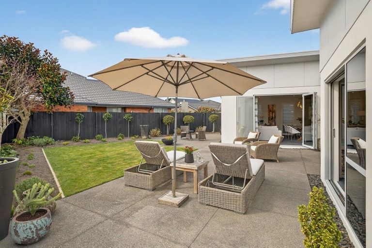 Photo of property in 35 Birkdale Drive, Shirley, Christchurch, 8061