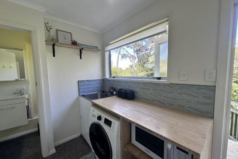 Photo of property in 2 Corlett Road, Plimmerton, Porirua, 5026