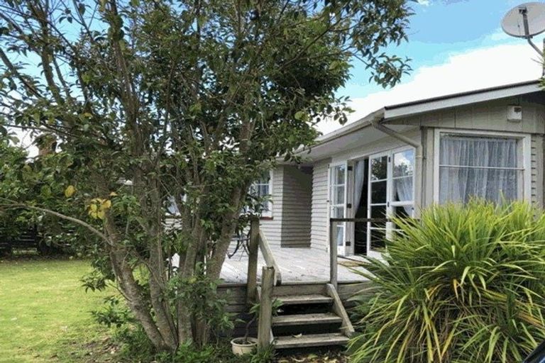 Photo of property in 43 Wharf Road, Te Atatu Peninsula, Auckland, 0610