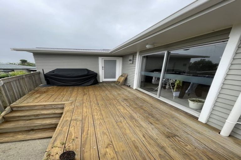 Photo of property in 22c Vincent Street, Howick, Auckland, 2014