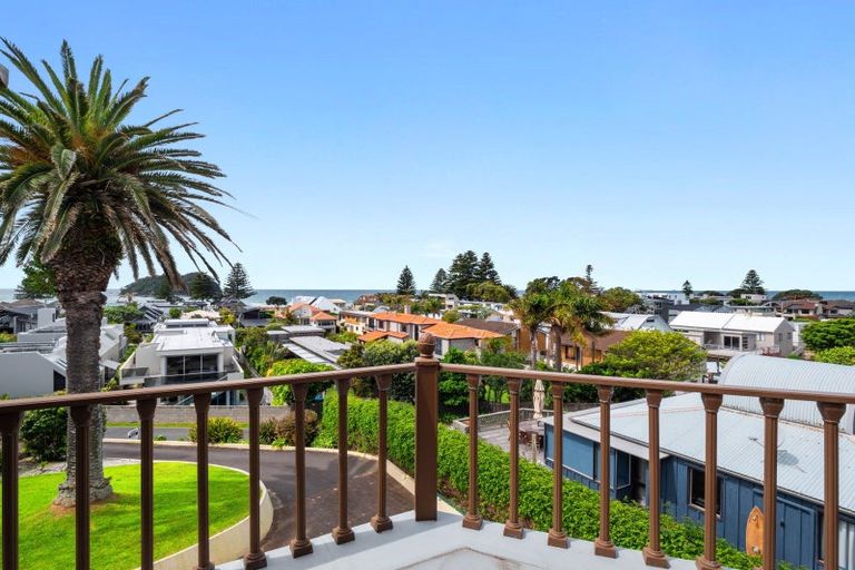 Photo of property in 24 Ngarata Avenue, Mount Maunganui, 3116