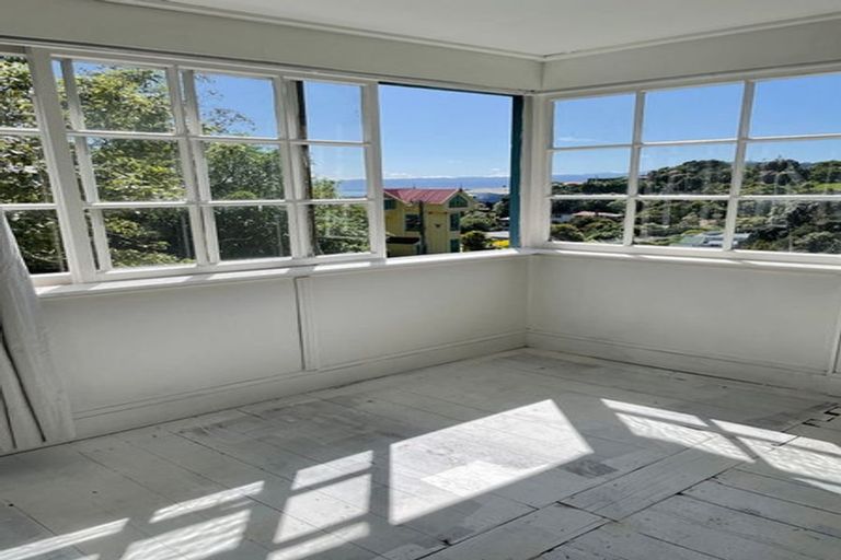 Photo of property in 9 Mortimer Terrace, Aro Valley, Wellington, 6021
