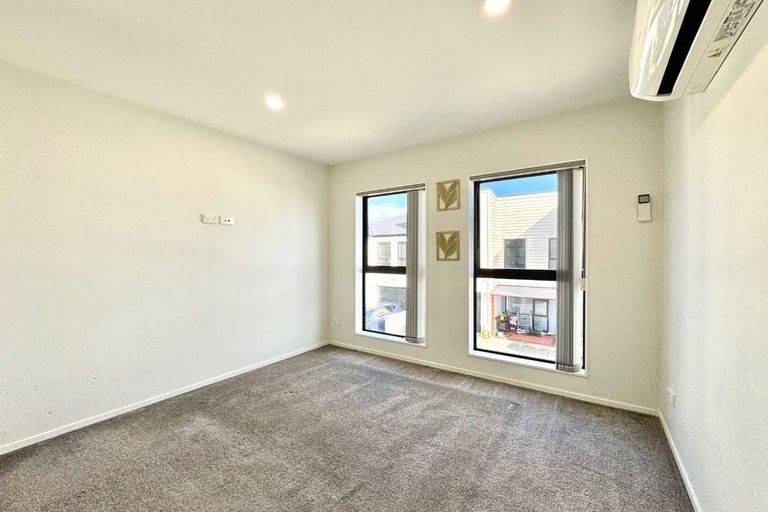 Photo of property in 10 Bliss Court, Takanini, 2110