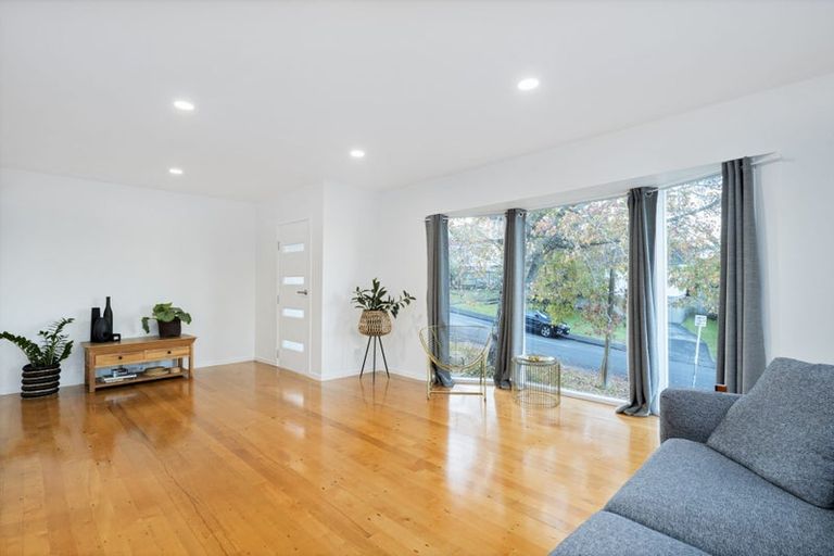 Photo of property in 37 Keegan Drive, Massey, Auckland, 0614