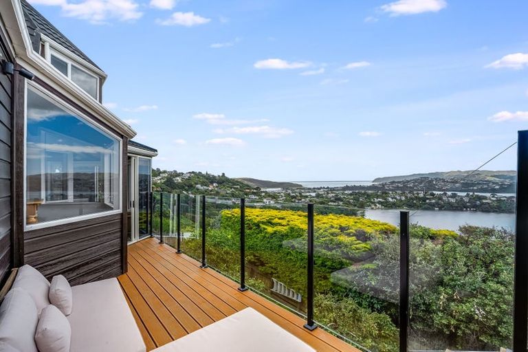 Photo of property in 15 Mercury Way, Whitby, Porirua, 5024