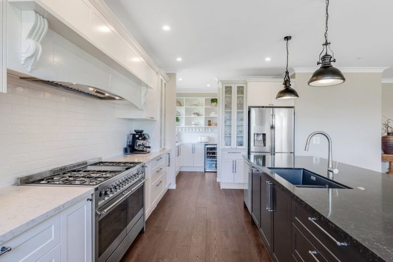 Photo of property in 61a Whitford Park Road, Whitford, Manurewa, 2576