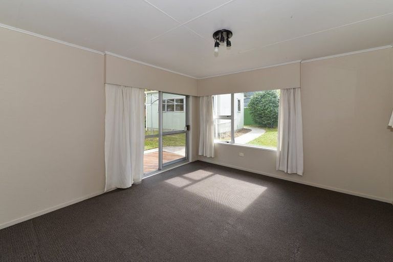 Photo of property in 3 Roger Street, Pukehangi, Rotorua, 3015