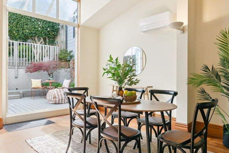 Photo of property in 7 Armour Avenue, Mount Victoria, Wellington, 6011