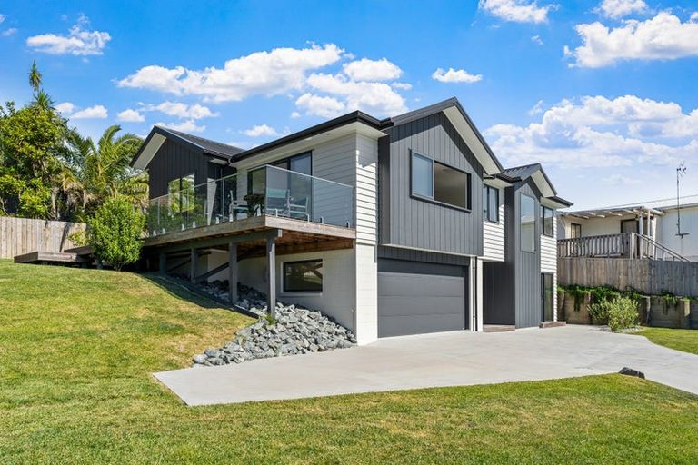 Photo of property in 12a Walbrook Road, Manly, Whangaparaoa, 0930