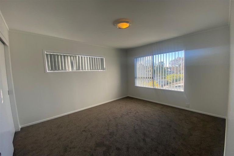 Photo of property in 45b Kurnell Drive, Botany Downs, Auckland, 2010