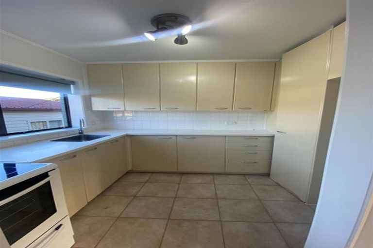Photo of property in 45b Kurnell Drive, Botany Downs, Auckland, 2010
