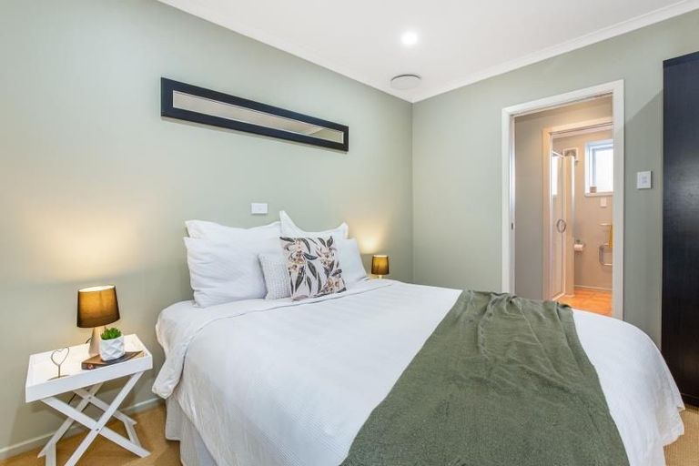 Photo of property in 60 Mercury Way, Whitby, Porirua, 5024