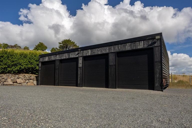 Photo of property in 105 Zanders Road, Helensville, Waimauku, 0882