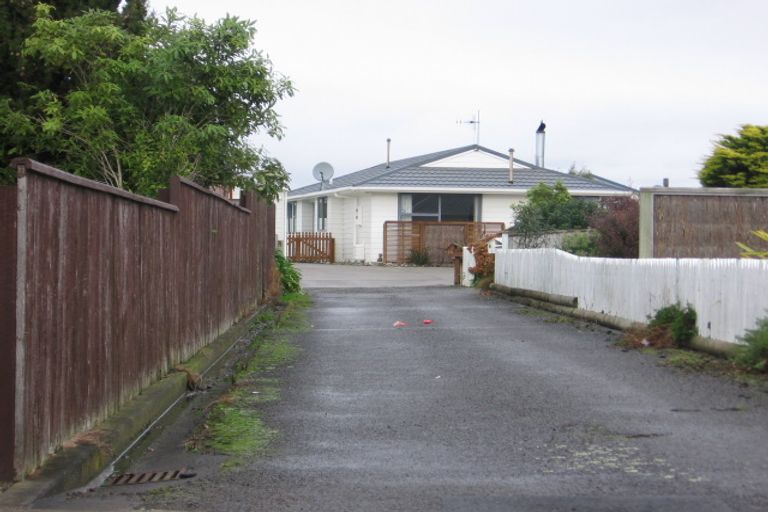 Photo of property in 12 Peppertree Glade, Kelvin Grove, Palmerston North, 4414