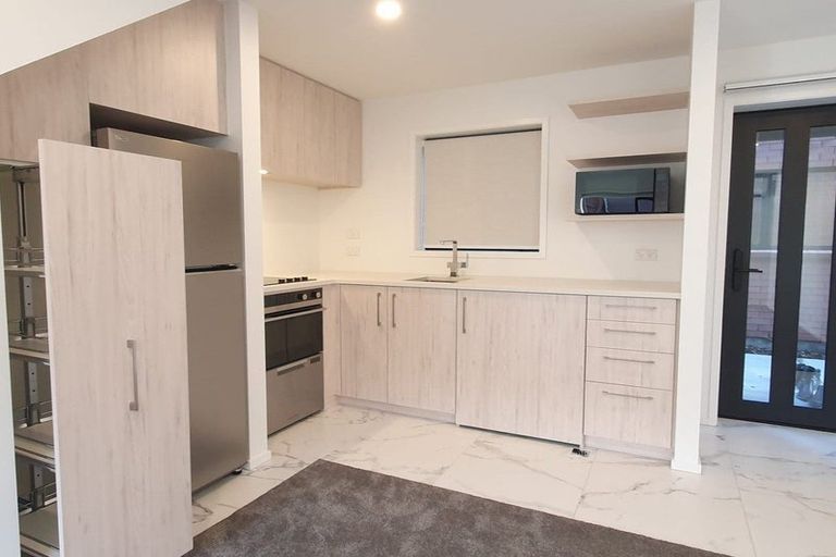 Photo of property in 2/100 Office Road, Merivale, Christchurch, 8014