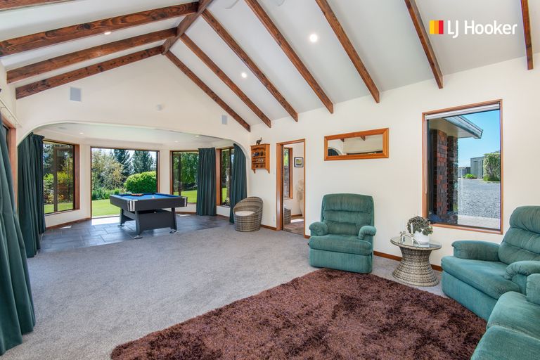 Photo of property in 135 Chain Hills Road, Chain Hills, Dunedin, 9076