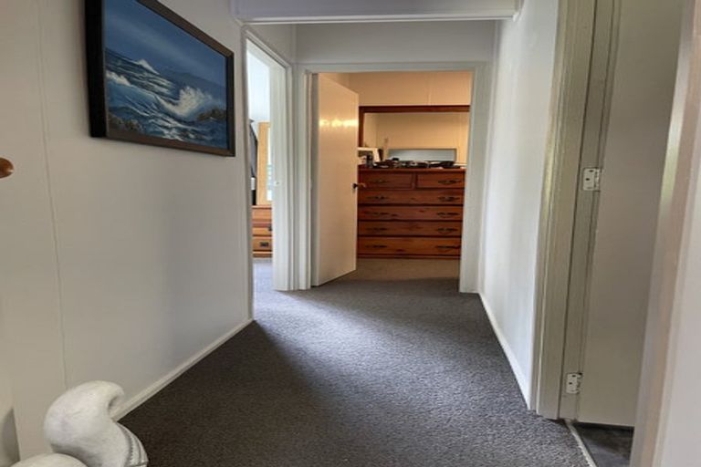 Photo of property in 54 Powells Road, Cable Bay, 0420