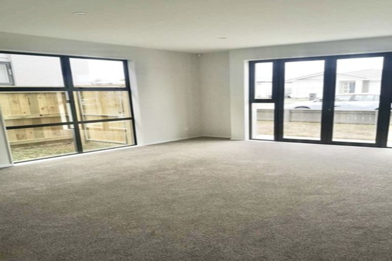 Photo of property in 14b Hollowout Street, Takanini, 2112