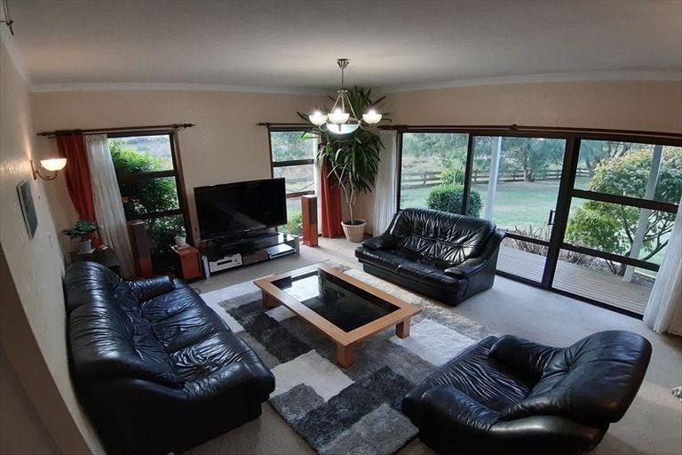 Photo of property in 930 Dairy Flat Highway, Dairy Flat, Albany, 0792