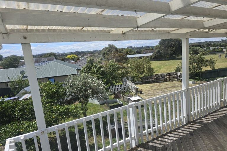 Photo of property in 6 Arundel Place, Springvale, Whanganui, 4501