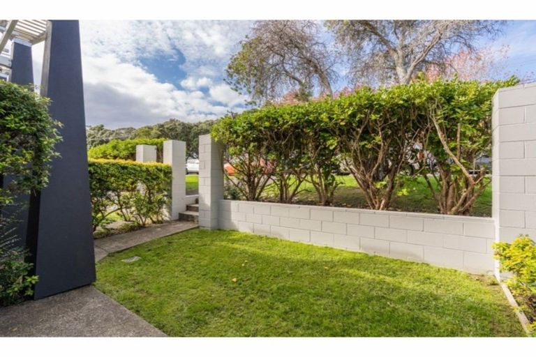 Photo of property in 4/49 Browns Road, Browns Bay, Auckland, 0630
