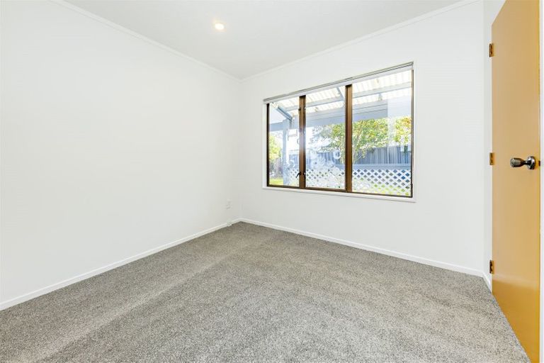 Photo of property in 148 Finlayson Avenue, Clendon Park, Auckland, 2103