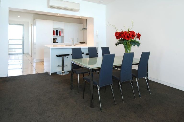 Photo of property in 11/272 Marine Parade, New Brighton, Christchurch, 8061