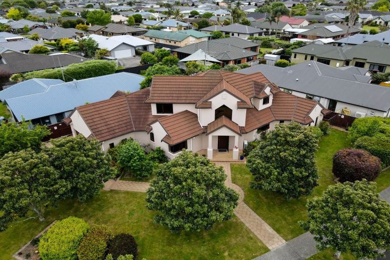 Photo of property in 13 Cranbrook Place, Rototuna North, Hamilton, 3210