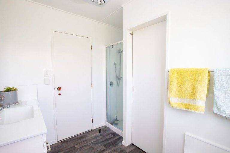 Photo of property in 59 Pipiroa Road, Ngatea, 3503