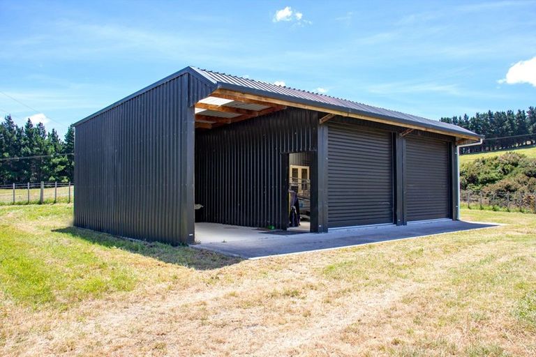 Photo of property in 3756 Western Lake Road, Ocean Beach, Featherston, 5773