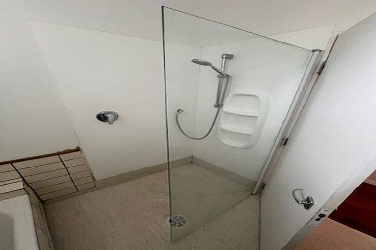 Photo of property in 1/27 Gazelle Avenue, Beach Haven, Auckland, 0626