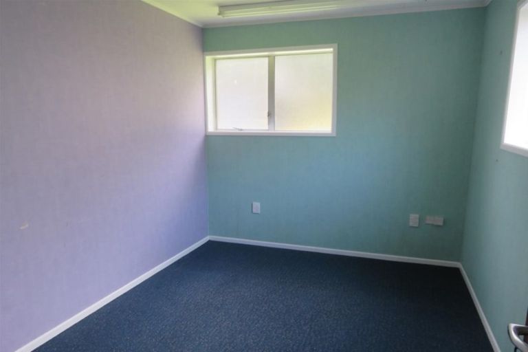 Photo of property in 87 Clawton Street, Westown, New Plymouth, 4310