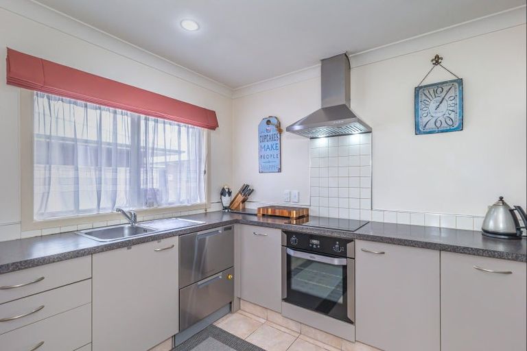 Photo of property in 22b Reeve Street, Levin, 5510