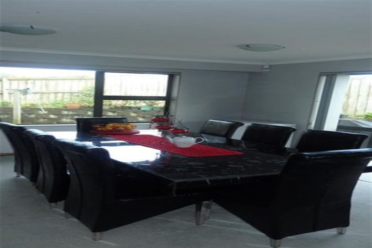 Photo of property in 13 Kokako Rise, Papakura, 2110