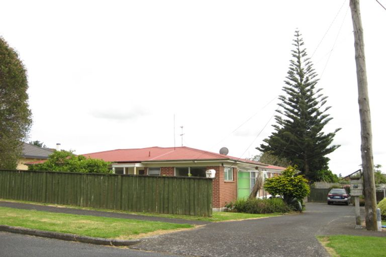 Photo of property in 2 Grierson Place, Pukekohe, 2120