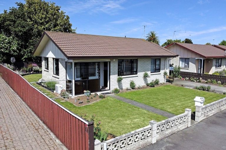 Photo of property in 57 Allardice Street, Dannevirke, 4930