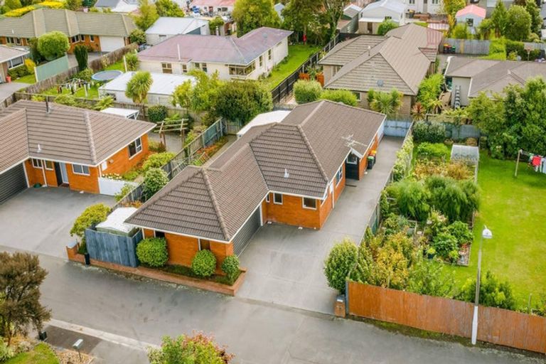 Photo of property in 1/61a Strathfield Avenue, Dallington, Christchurch, 8061