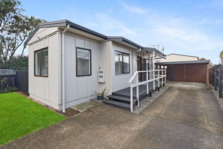 Photo of property in 30b Robinson Avenue, Holdens Bay, Rotorua, 3010