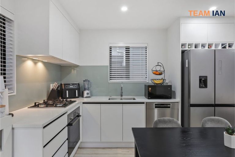 Photo of property in 19c Farwood Drive, Henderson, Auckland, 0612