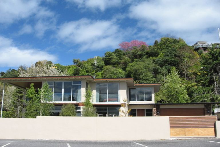 Photo of property in 30 Alberta Street, Acacia Bay, Taupo, 3330