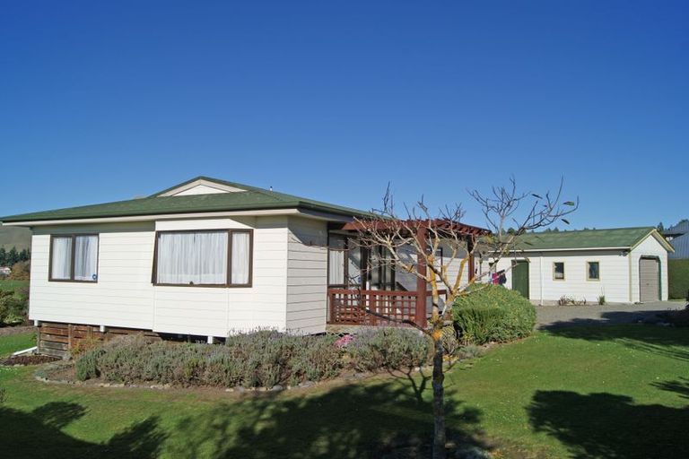 Photo of property in 104 District Road, Palmerston, 9430