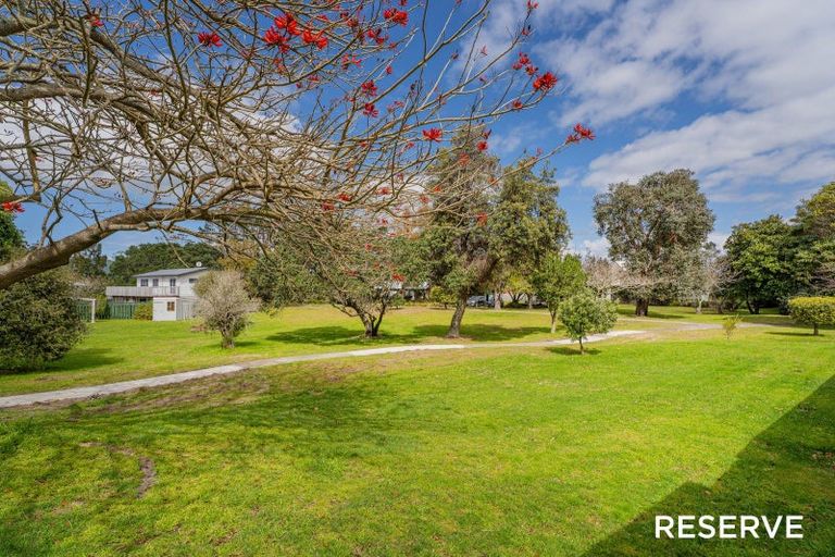 Photo of property in 136 Waimaire Avenue, Matarangi, Whitianga, 3592
