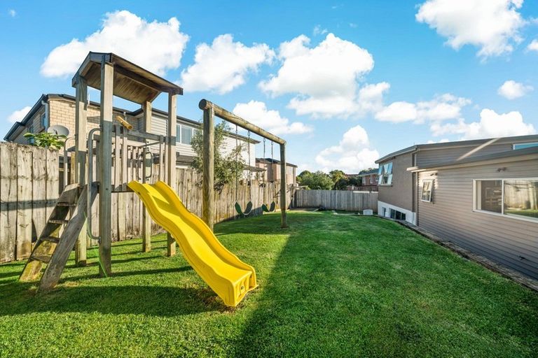 Photo of property in 64 O'halloran Road, Howick, Auckland, 2014