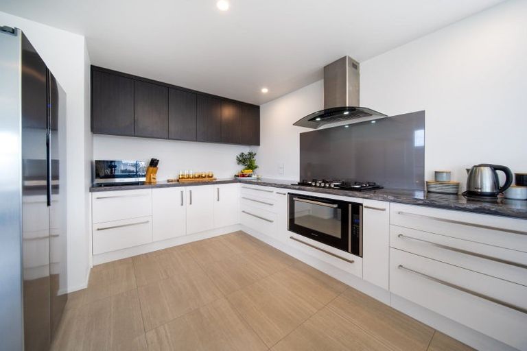 Photo of property in 14 Mariners Haven, One Tree Point, 0118