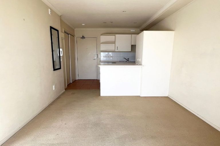 Photo of property in The Rennaissance, 1c/18 Ronwood Avenue, Manukau, Auckland, 2104