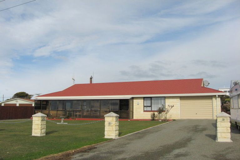 Photo of property in 3 Semple Street, Kakanui, Oamaru, 9495