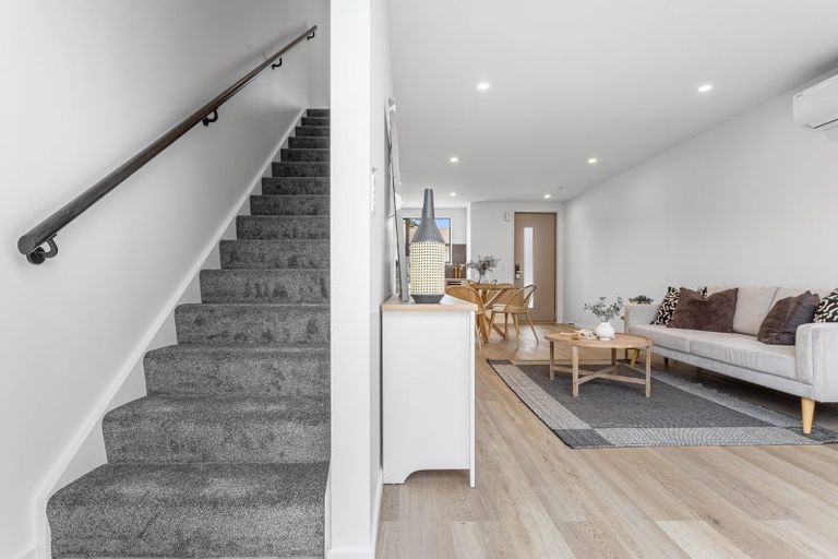 Photo of property in 9/29 Main Road South, Sockburn, Christchurch, 8042