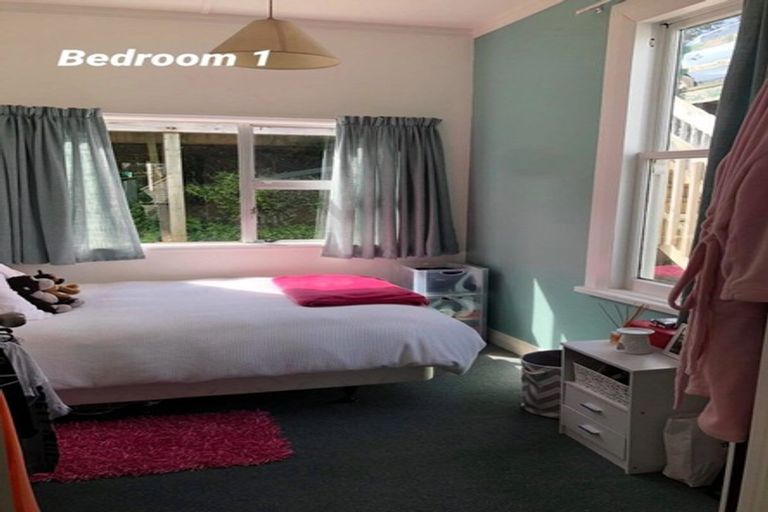 Photo of property in 20 Asquith Terrace, Brooklyn, Wellington, 6021