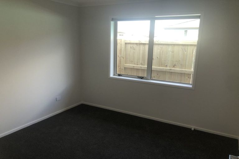 Photo of property in 221 Te Okuroa Drive, Papamoa, 3118